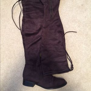 Over the knee gray boots in great condition size 7